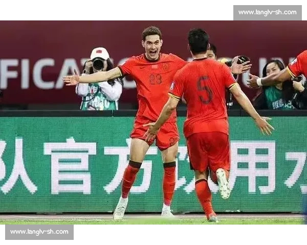 国足对阵缅甸引发热议 球迷期待突破与新战略考验 国足对阵缅甸引发热议 球迷期待突破与新战略考验